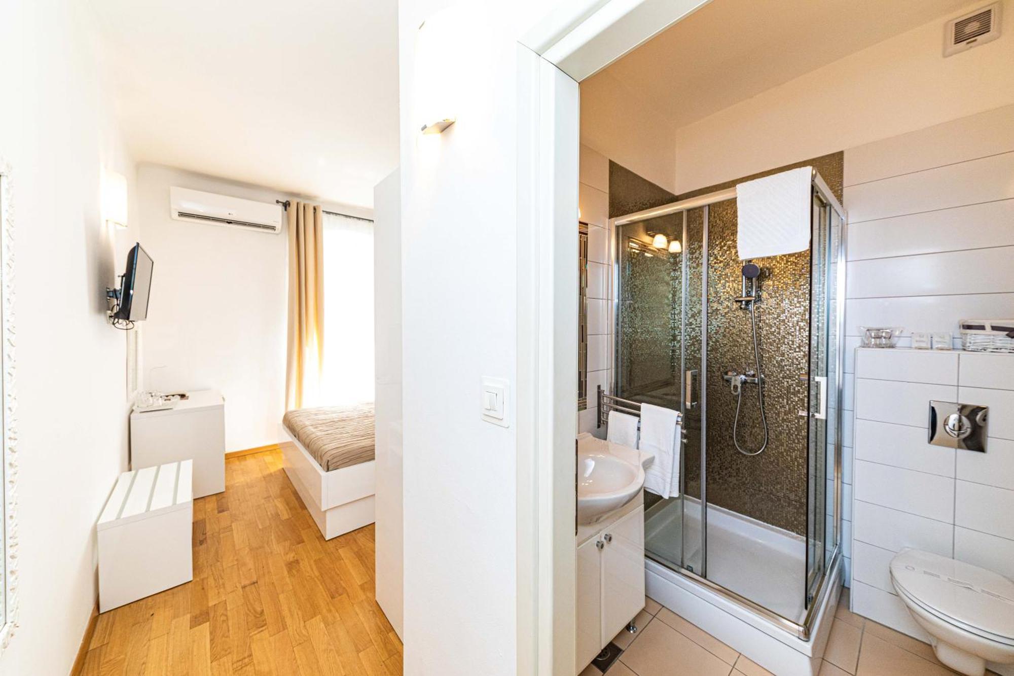 Riva City Rooms Split Quarto foto
