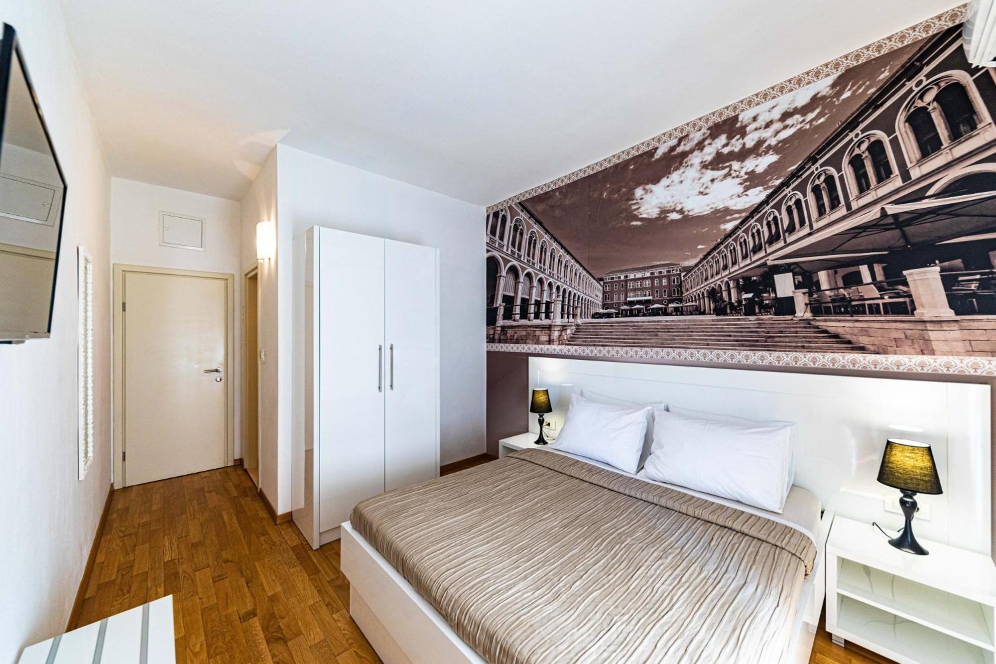 Riva City Rooms Split Quarto foto